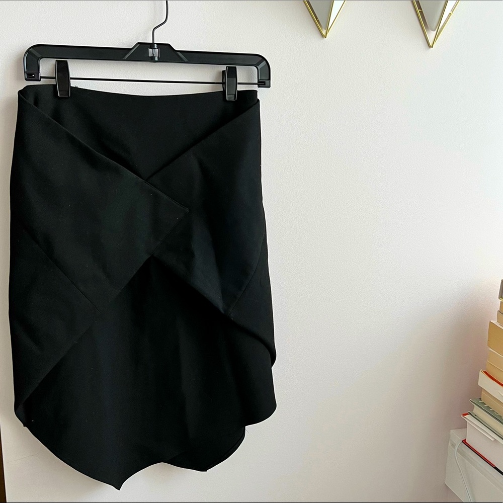 Tibi black origami pencil skirt. Size 2